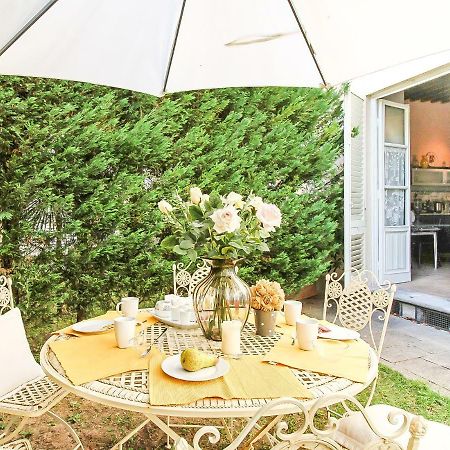 Apartment Guinigi With Private Courtyard Λούκα Εξωτερικό φωτογραφία
