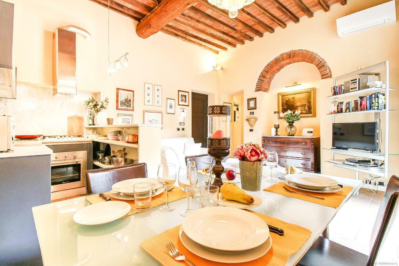 Apartment Guinigi With Private Courtyard Λούκα Εξωτερικό φωτογραφία