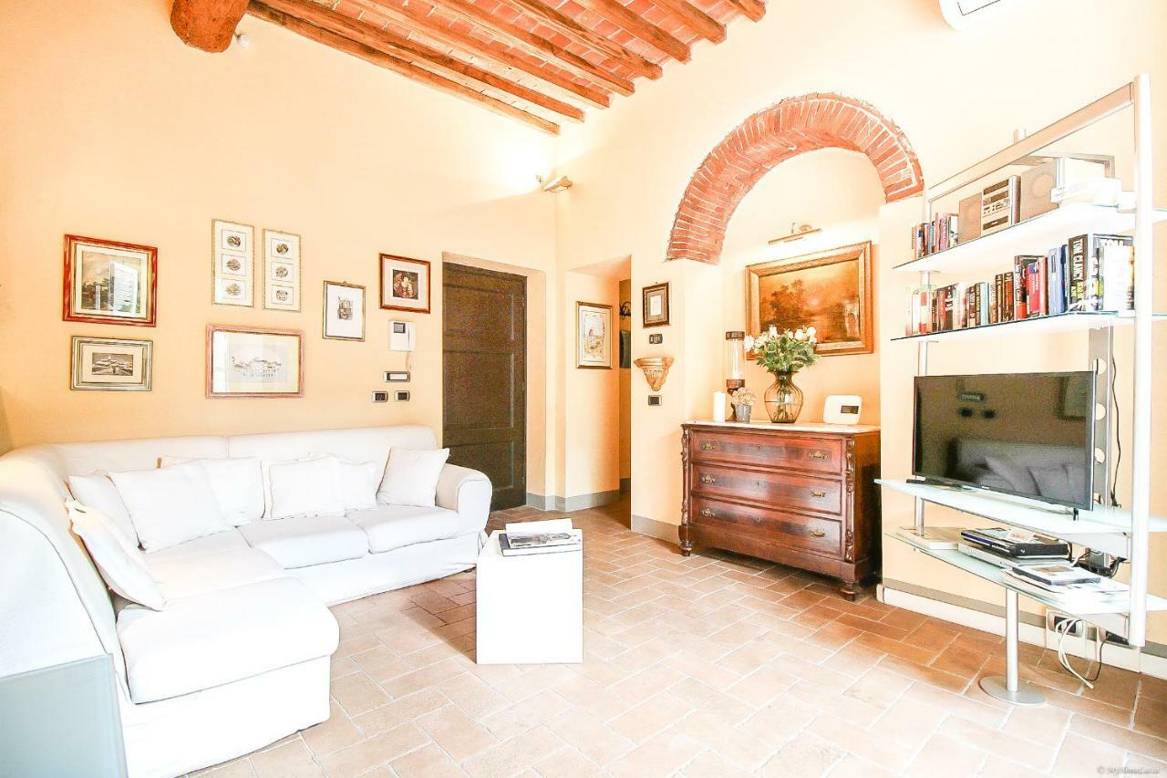 Apartment Guinigi With Private Courtyard Λούκα Εξωτερικό φωτογραφία